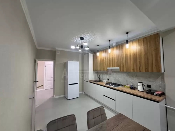 
  Продается 2-комн. квартира 65 м². Фото 2.