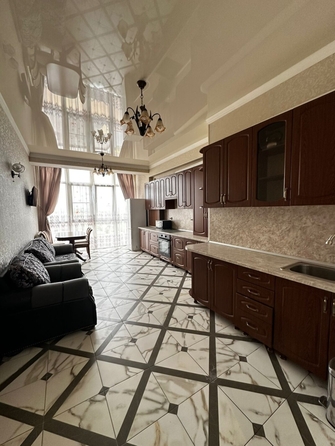 
  Сдается 1-комн. квартира 65 м². Фото 2.
