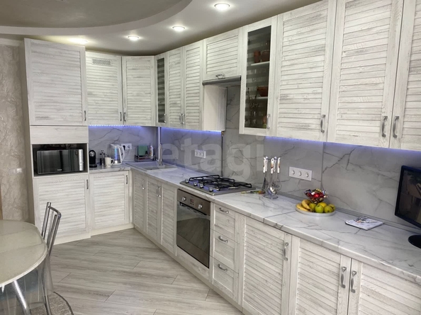 
  Продается 2-комн. квартира 65 м². Фото 3.