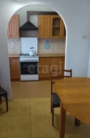 
  Сдается 1-комн. квартира 54 м². Фото 1.