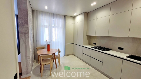 
  Продается 2-комн. квартира 68 м². Фото 1.