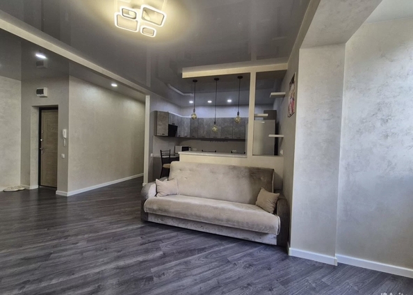 
  Продам 2-комн. квартиру 61 м². Фото 3.