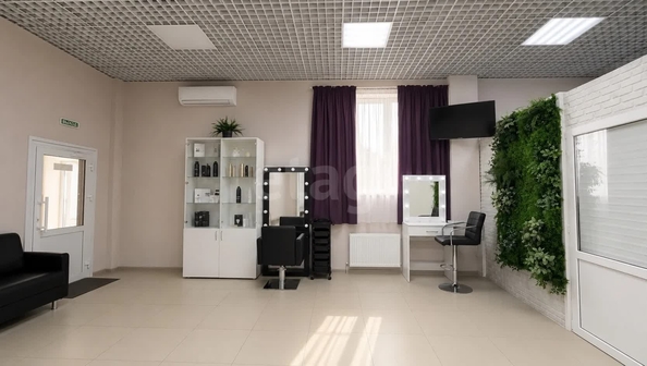 
  Продается торговая площадь 65 м². Фото 1.