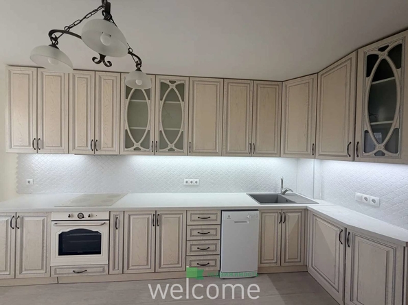 
  Продается 3-комн. квартира 92.8 м². Фото 1.