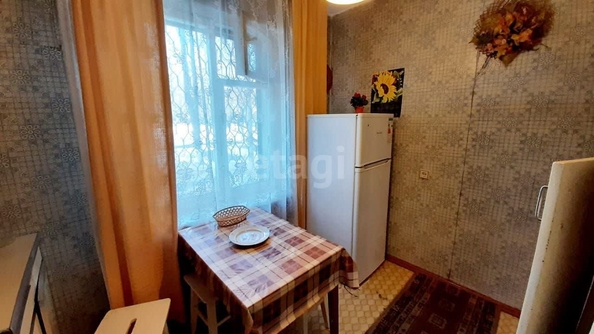 
   Продам 2-комнатную, 43.9 м², 50 лет ВЛКСМ ул, 25/7

. Фото 1.