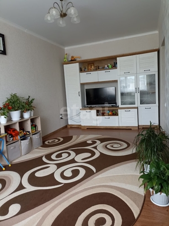 
   Продам 2-комнатную, 51 м², Орджоникидзе ул, 135/2

. Фото 2.