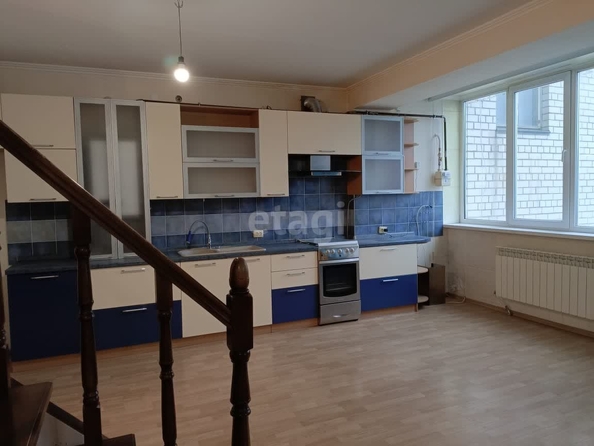 
   Продам 3-комнатную, 98 м², 45 Параллель ул, 2

. Фото 7.