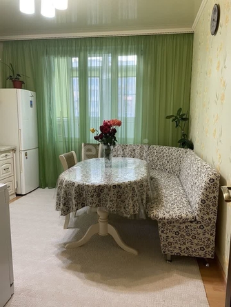 
   Продам 2-комнатную, 70.1 м², Пирогова ул, 78

. Фото 14.