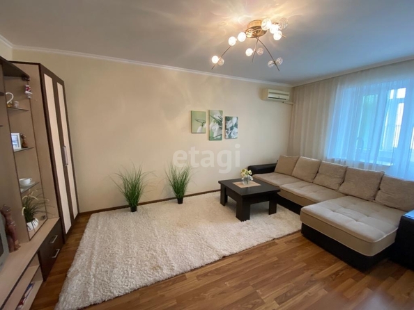 
   Продам 2-комнатную, 59.1 м², 45 Параллель ул, 10а

. Фото 12.