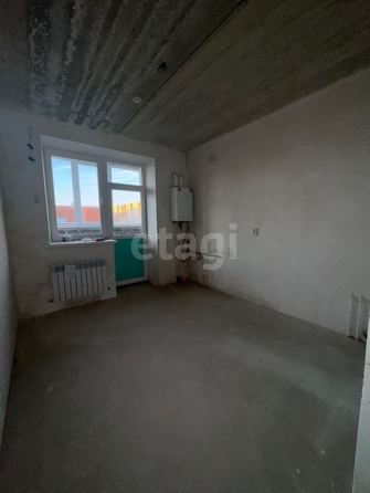 
   Продам 1-комнатную, 37.4 м², Якова Андрюшина ул, 1/1

. Фото 2.