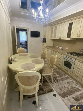 
  Продается 3-комн. квартира, 78.2 м², Орджоникидзе ул
. Фото 2.