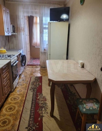 
   Продам 2-комнатную, 54 м², Островского ул

. Фото 2.