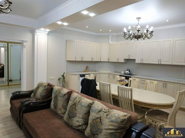 
  Продается 3-комн. квартира, 119 м², Октябрьская ул
. Фото 2.