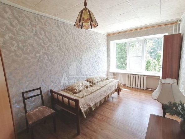 
   Продам 3-комнатную, 64.2 м², Андрея Губина ул

. Фото 5.