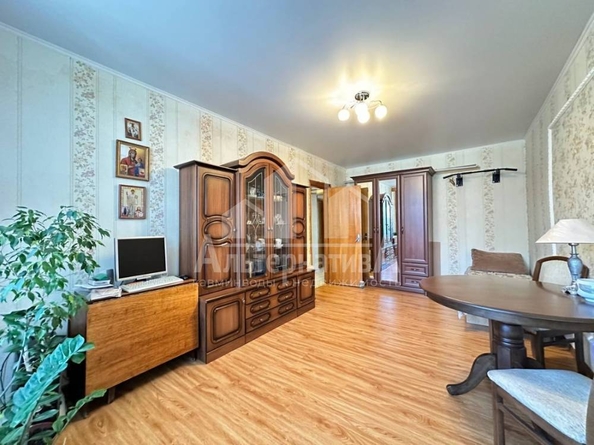 
   Продам 3-комнатную, 66.7 м², Куйбышева ул

. Фото 1.