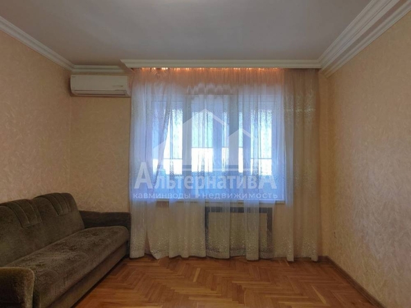 
   Продам 1-комнатную, 38 м², Красивая ул

. Фото 5.