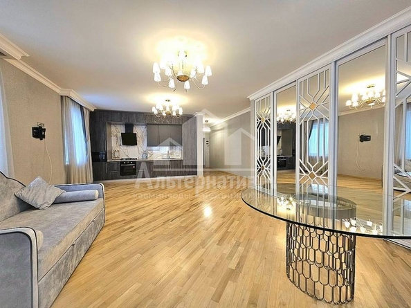 
  Продается 3-комн. квартира, 96.4 м², Замковая ул
. Фото 6.
