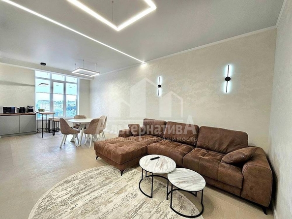 
  Продается 3-комн. квартира, 86 м², Замковая ул
. Фото 7.