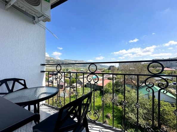 
  Продается 1-комн. квартира, 47 м², Замковая ул
. Фото 12.