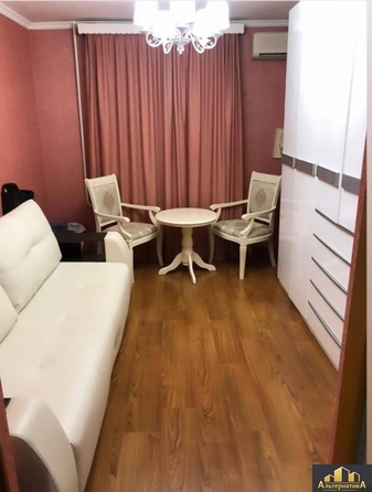 
   Продам 3-комнатную, 106 м², Красивая ул

. Фото 8.