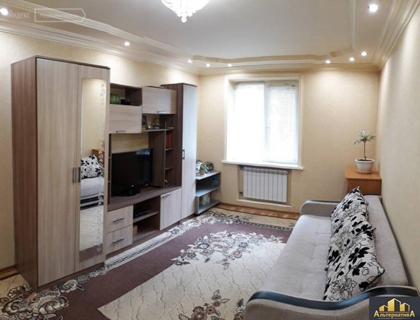 
  Продается 3-комн. квартира, 76 м², Велинградская ул
. Фото 8.