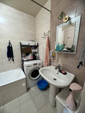 
  Продается 1-комн. квартира, 72 м², Романенко ул
. Фото 14.