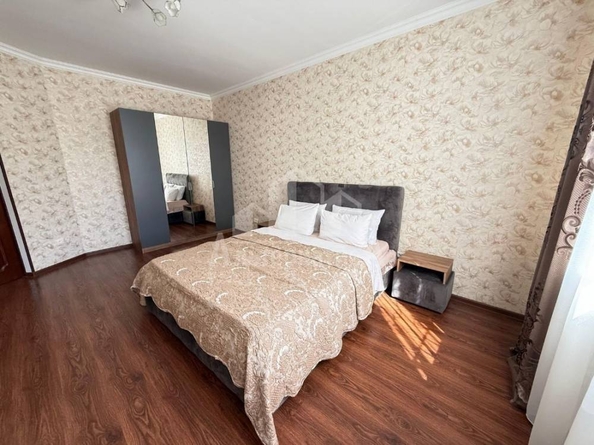 
  Продается 1-комн. квартира, 60.2 м², Ленинградская ул
. Фото 3.