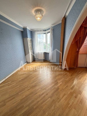 
   Продам 1-комнатную, 54.8 м², Ленинградская ул

. Фото 1.