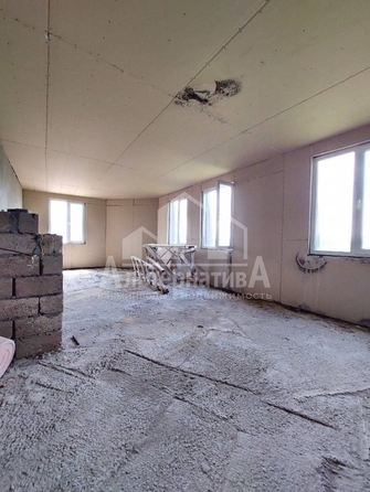 
  Продается 2-комн. квартира, 84 м², Декабристов ул
. Фото 1.