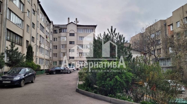 
   Продам 2-комнатную, 63 м², Романенко ул

. Фото 6.