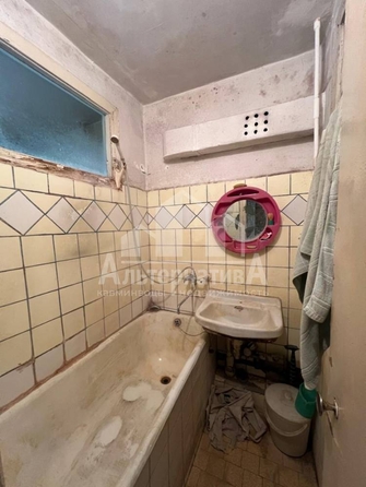 
  Продается 3-комн. квартира, 56 м², Широкая ул
. Фото 9.