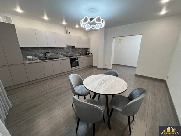 
  Продается 2-комн. квартира, 76 м², Пальмиро Тольятти ул
. Фото 4.
