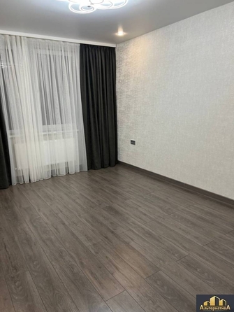 
  Продается 2-комн. квартира, 76 м², Пальмиро Тольятти ул
. Фото 6.