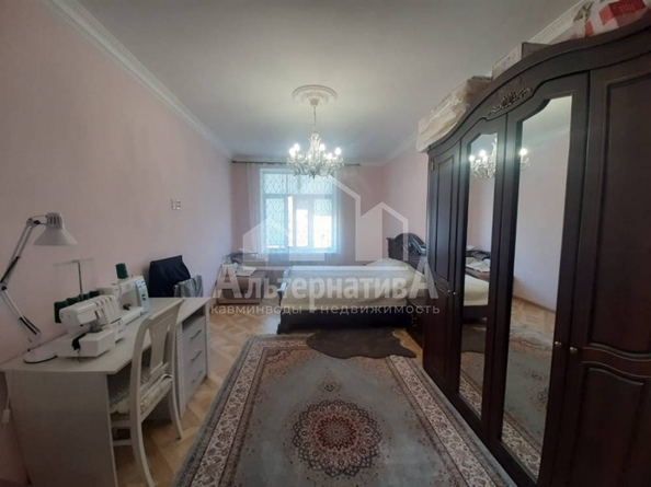 
   Продам 2-комнатную, 97 м², Революции ул

. Фото 12.