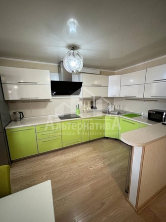 
  Продается 3-комн. квартира, 80 м², Водопойная ул
. Фото 4.