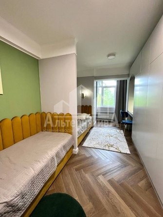 
   Продам 3-комнатную, 60 м², Героев Медиков ул

. Фото 2.