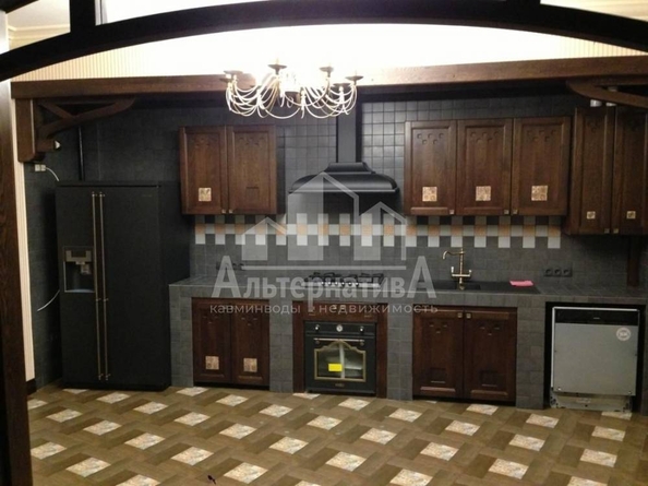 
  Продается 4-комн. квартира, 180 м², Островского ул
. Фото 1.