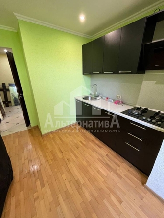 
   Продам 2-комнатную, 50 м², Широкая ул

. Фото 6.