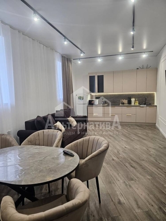 
  Продается 3-комн. квартира, 123 м², Велинградская ул
. Фото 1.
