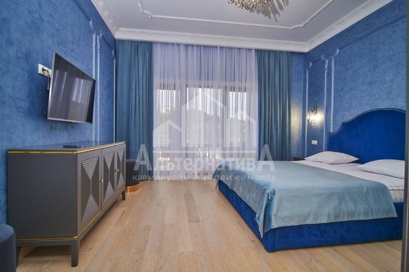 
  Продается 4-комн. квартира, 200 м², Шаумяна ул
. Фото 8.