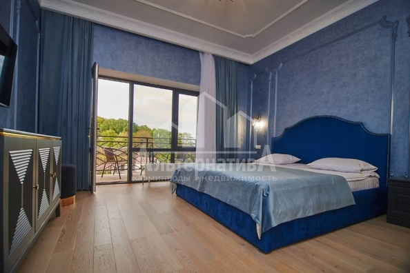 
  Продается 4-комн. квартира 200 м². Фото 8.