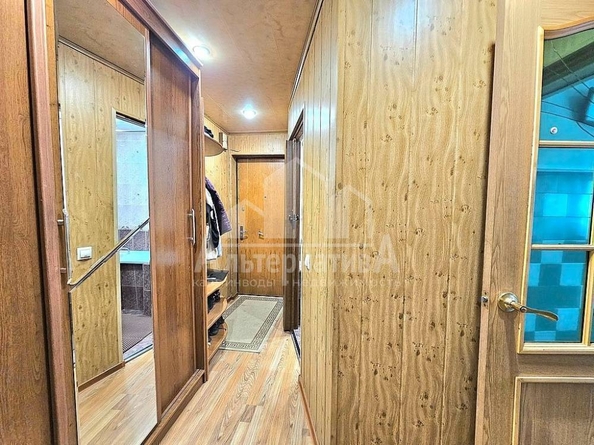 
  Продается 2-комн. квартира, 48 м², Крутая дорога ул
. Фото 8.