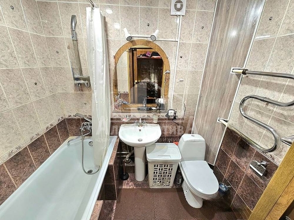 
  Продается 2-комн. квартира, 48 м², Крутая дорога ул
. Фото 13.