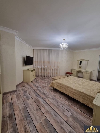 
   Продам 3-комнатную, 101.6 м², Жуковского ул

. Фото 5.