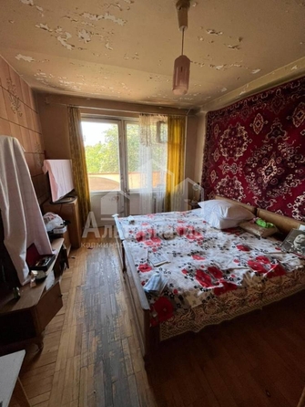
   Продам 4-комнатную, 85 м², Андрея Губина ул

. Фото 4.