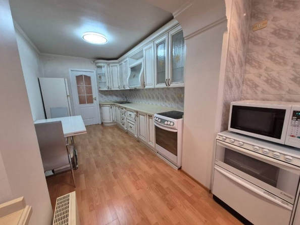 
   Продам 3-комнатную, 84.7 м², Железнодорожная ул

. Фото 4.
