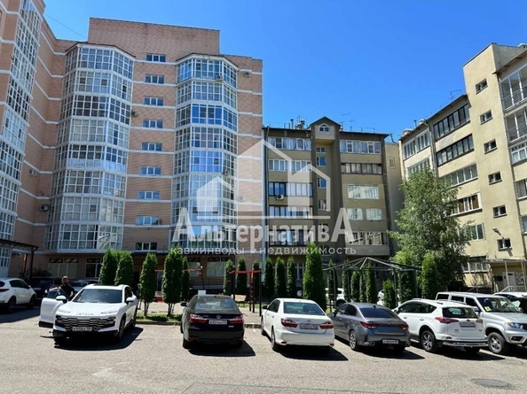 
   Продам 2-комнатную, 90 м², Жуковского ул

. Фото 1.