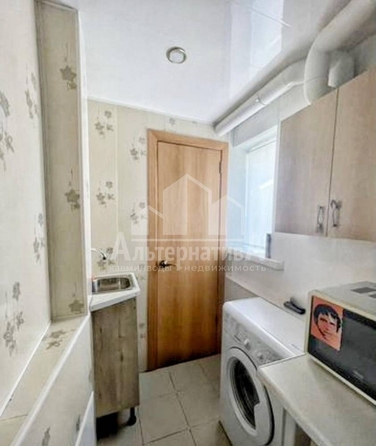 
  Продается 1-комн. квартира, 27 м², Кабардинская ул
. Фото 4.