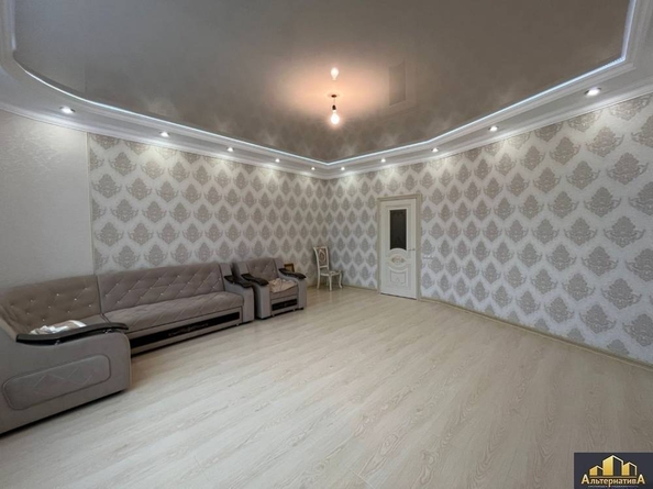 
  Продается 2-комн. квартира, 103 м², Красивая ул
. Фото 7.