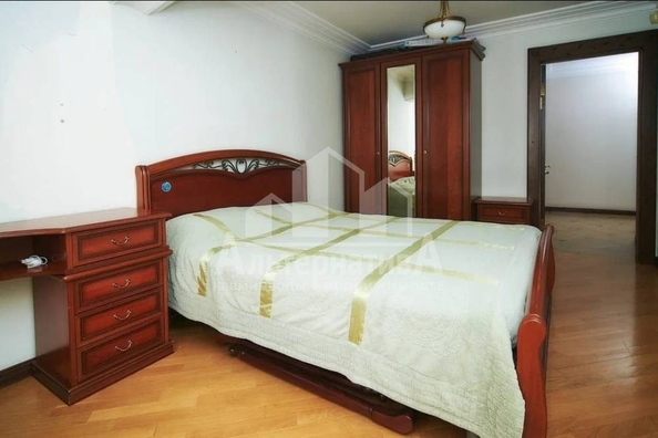 
  Продается 4-комн. квартира, 138 м², Набережная ул
. Фото 21.